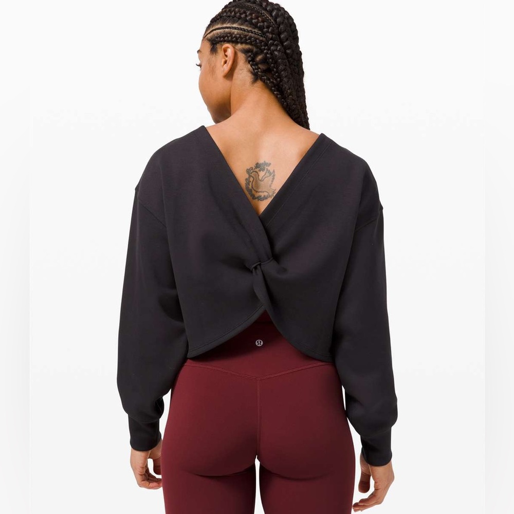 ***NWT** Lululemon Twist Back To Front Pullover. NEW